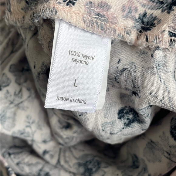 Maurices floral-print midi skirt featuring a side tie-knot detail - Picture 6 of 6